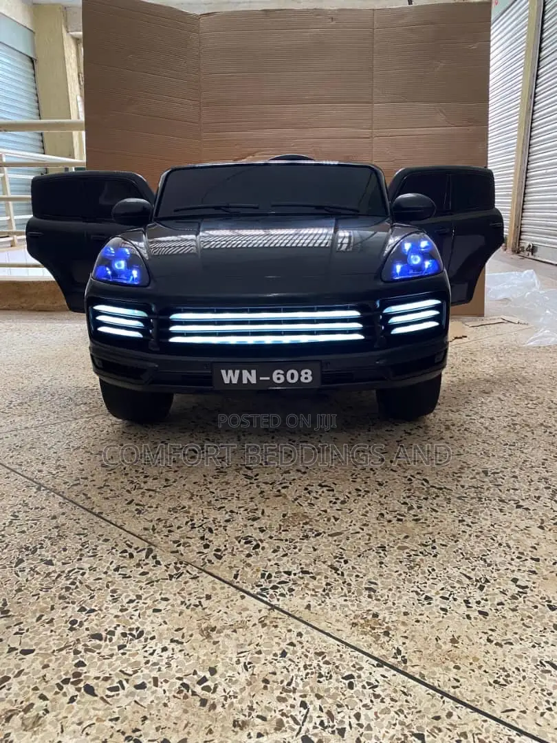 Rechargeable Luxury Toy Car Black