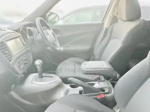 Nissan Juke S AWD 2011 Silver