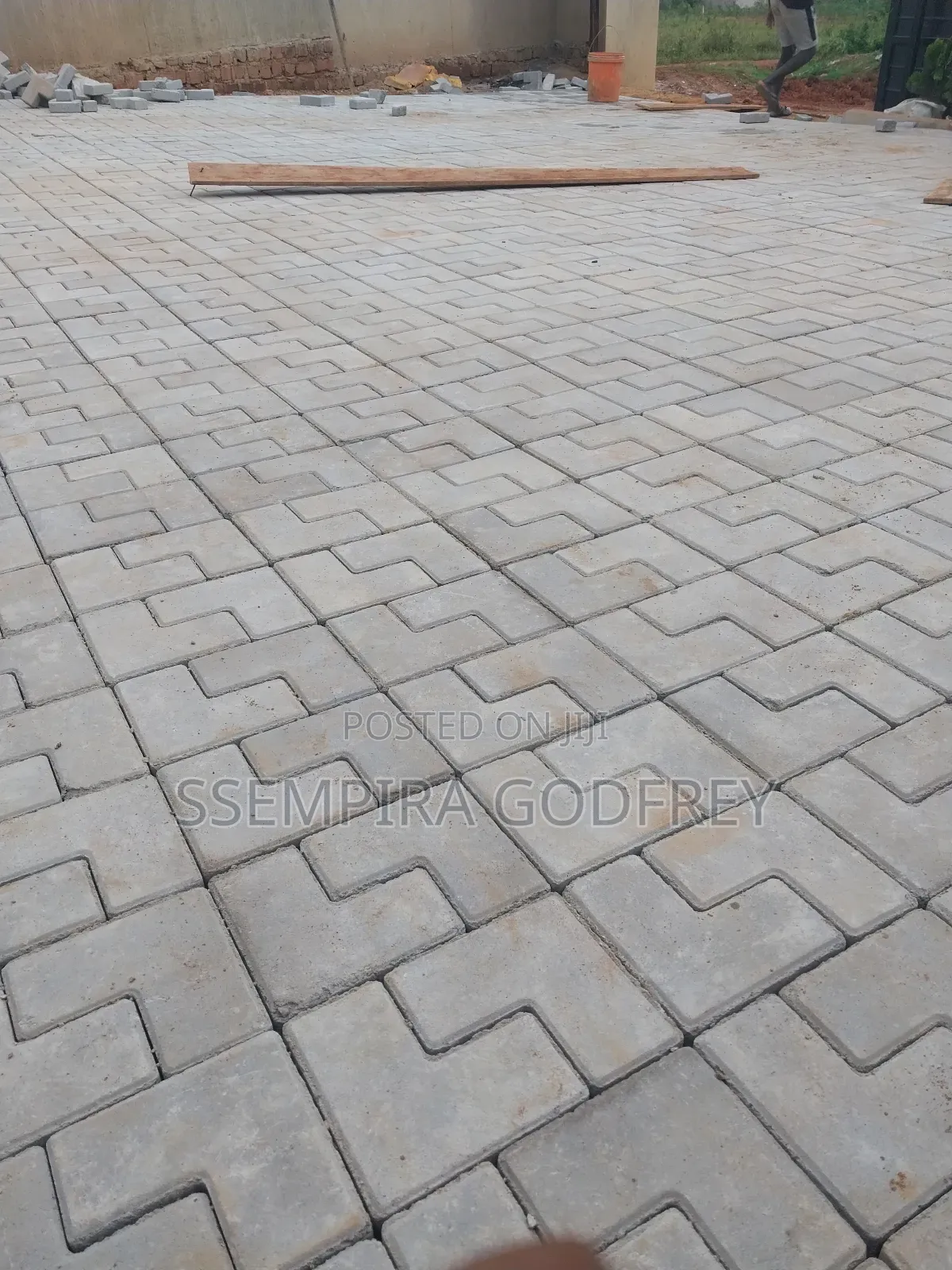 Double L Artisic Proffetional Installer for Pavers in Central Regions
