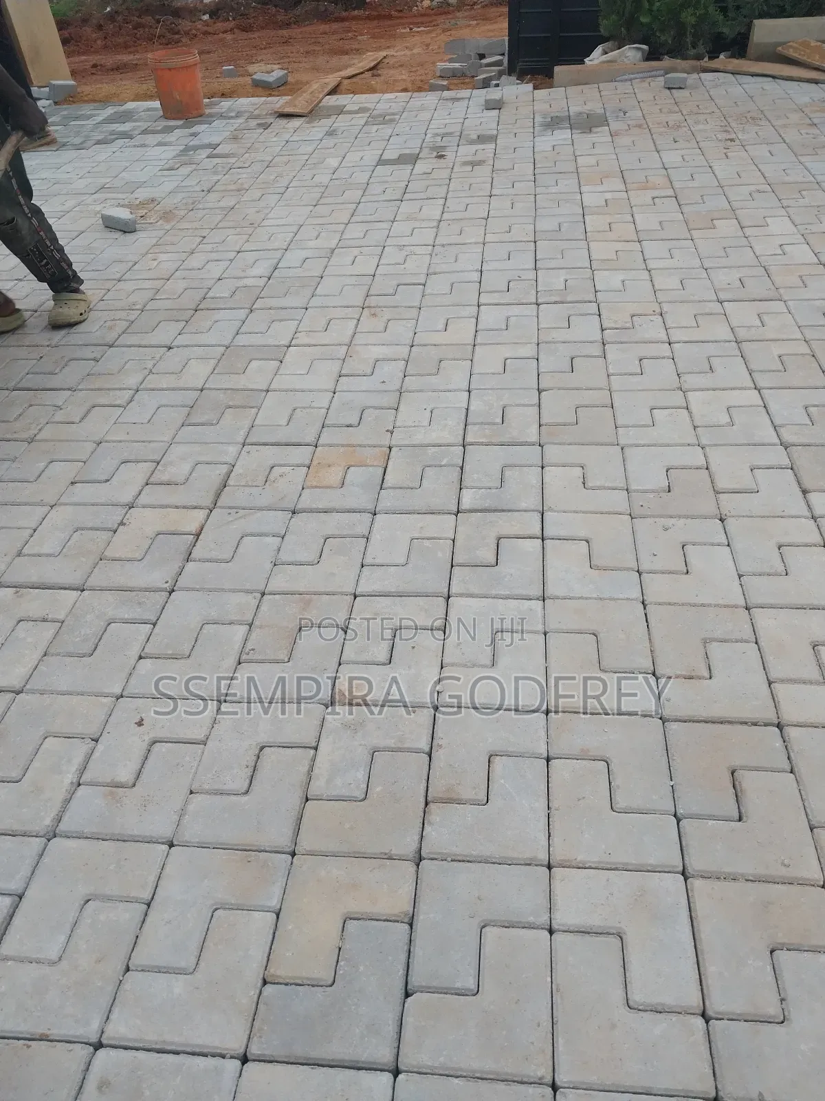 Double L Artisic Proffetional Installer for Pavers in Central Regions