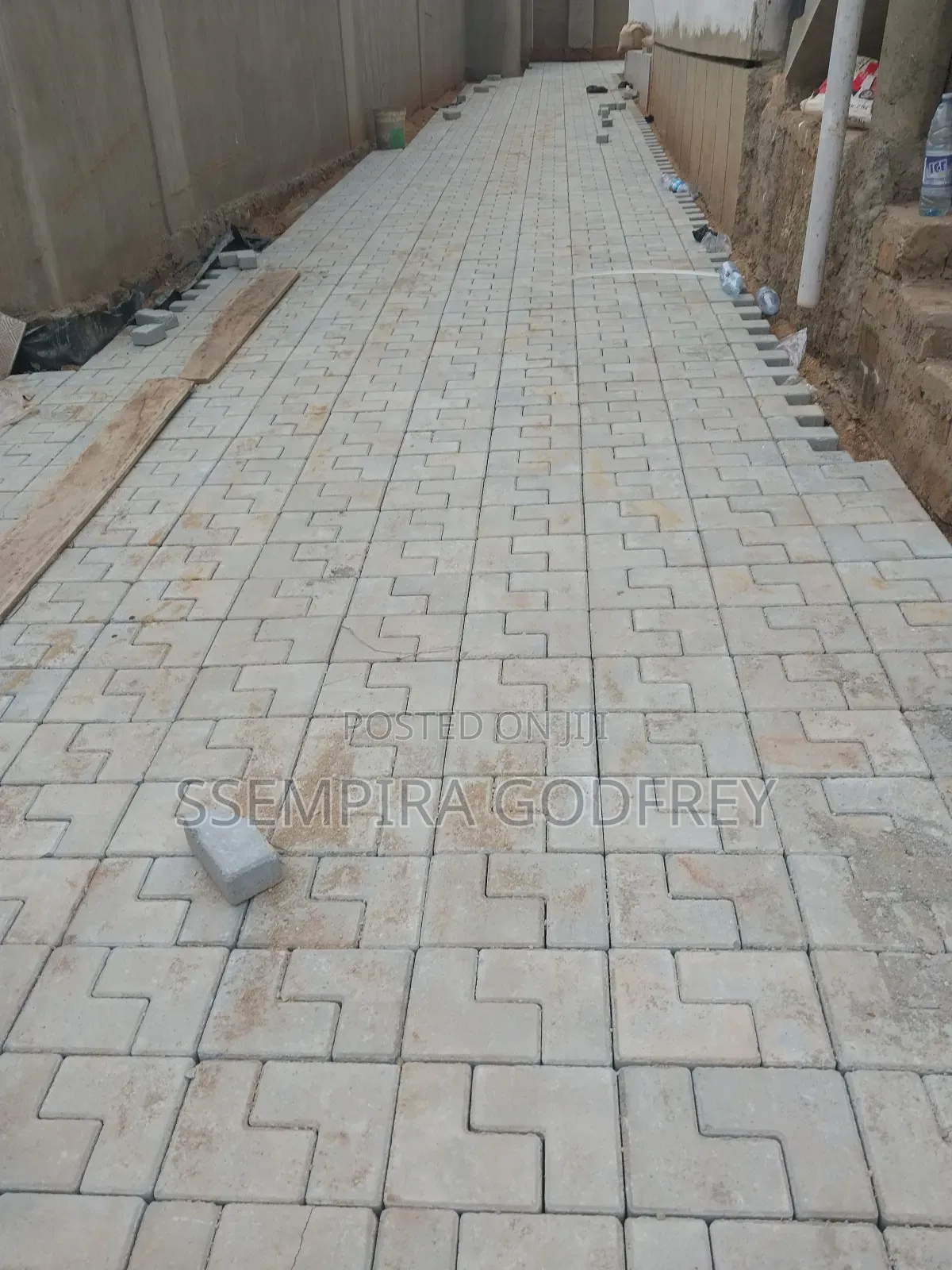 Double L Artisic Proffetional Installer for Pavers in Central Regions