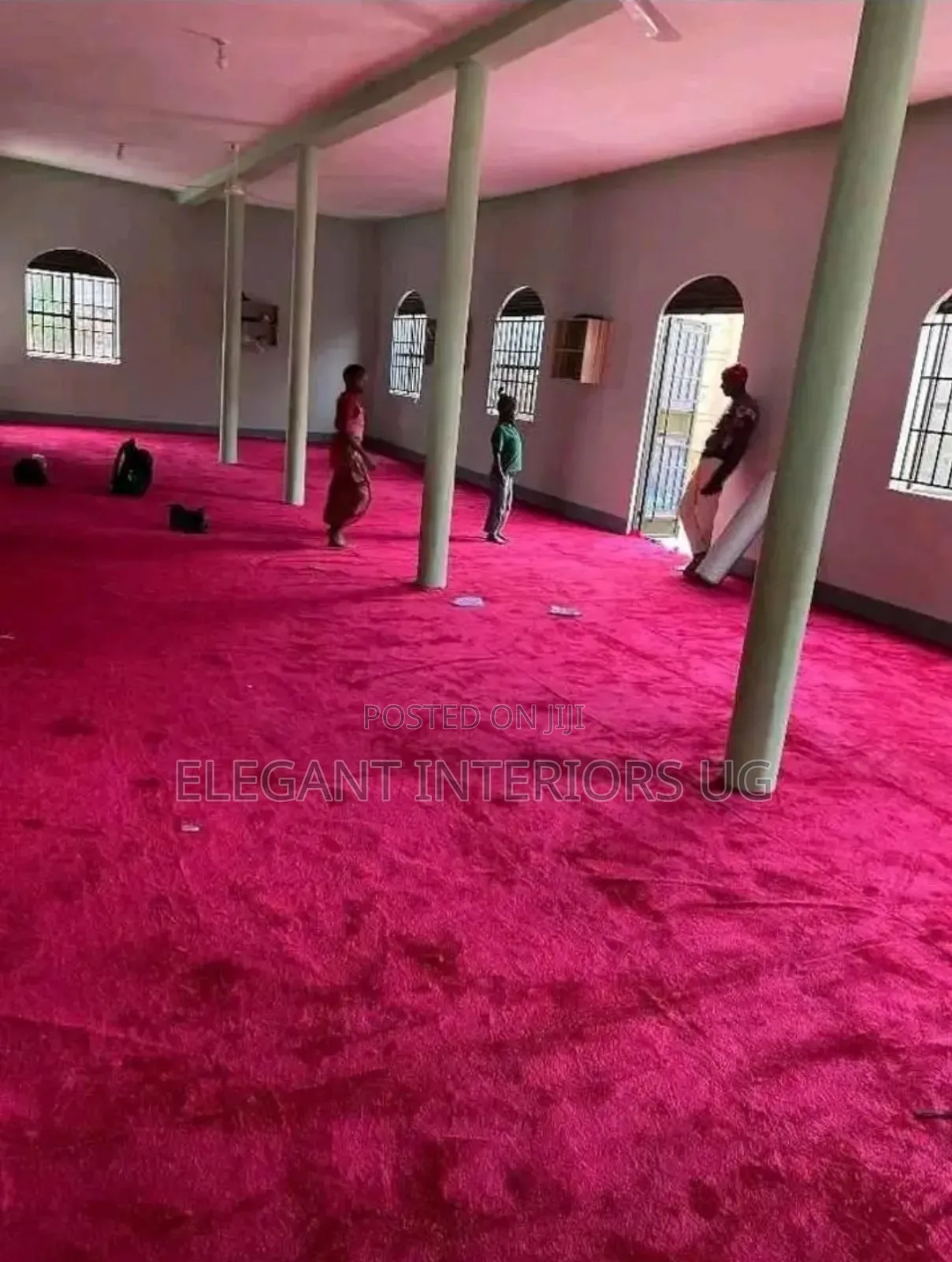 Durable Woolen Carpets Used in Offices in All Colours and Designs