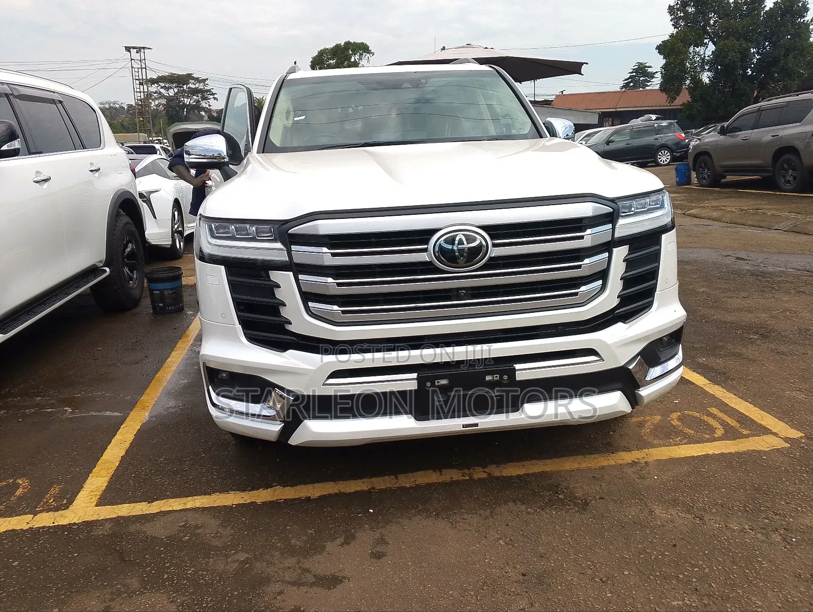 Toyota Land Cruiser Prado 2021 White