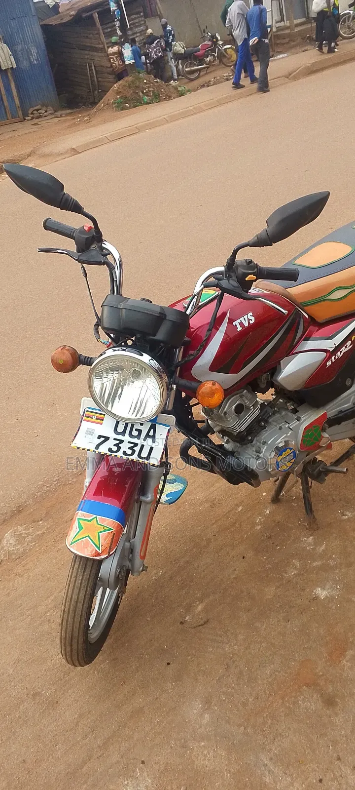 TVS HLX 125 2024 Red