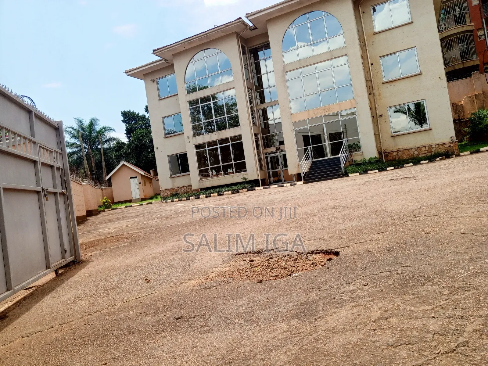 12bdrm Block of Flats in Kololo Property, Central Division for rent