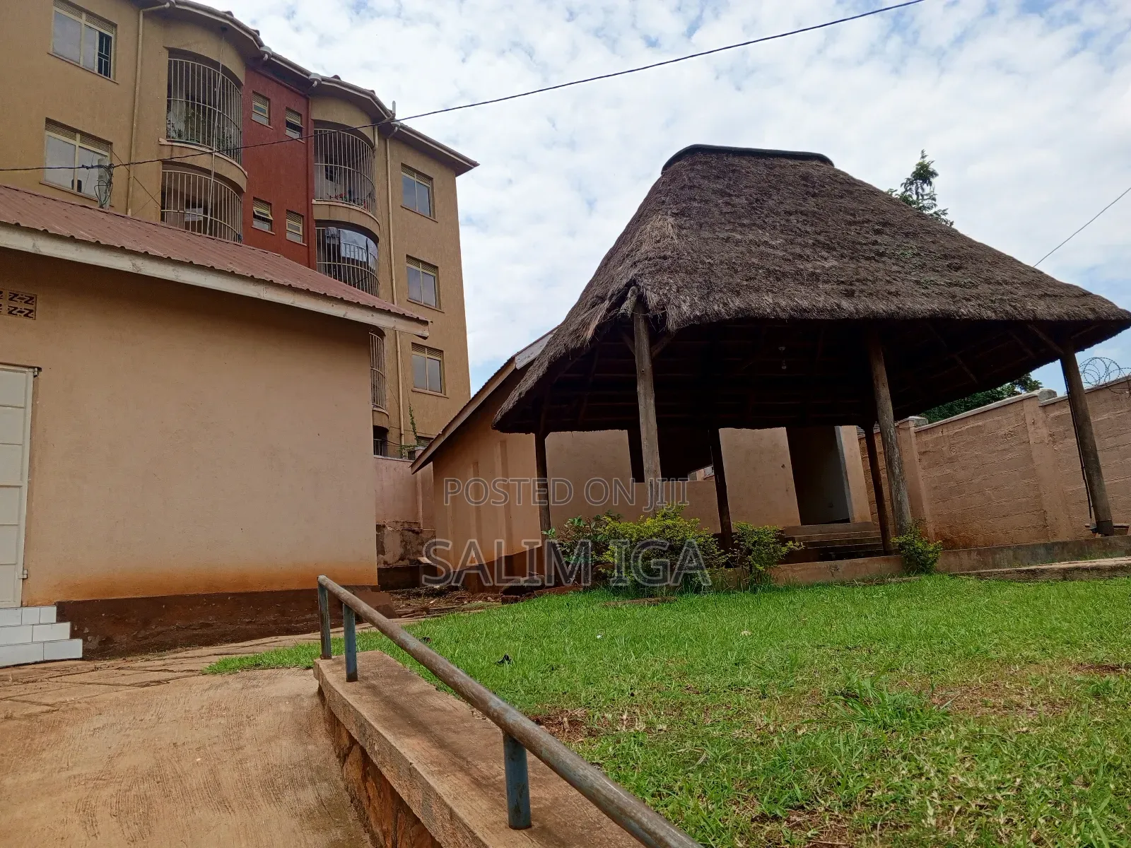 12bdrm Block of Flats in Kololo Property, Central Division for rent