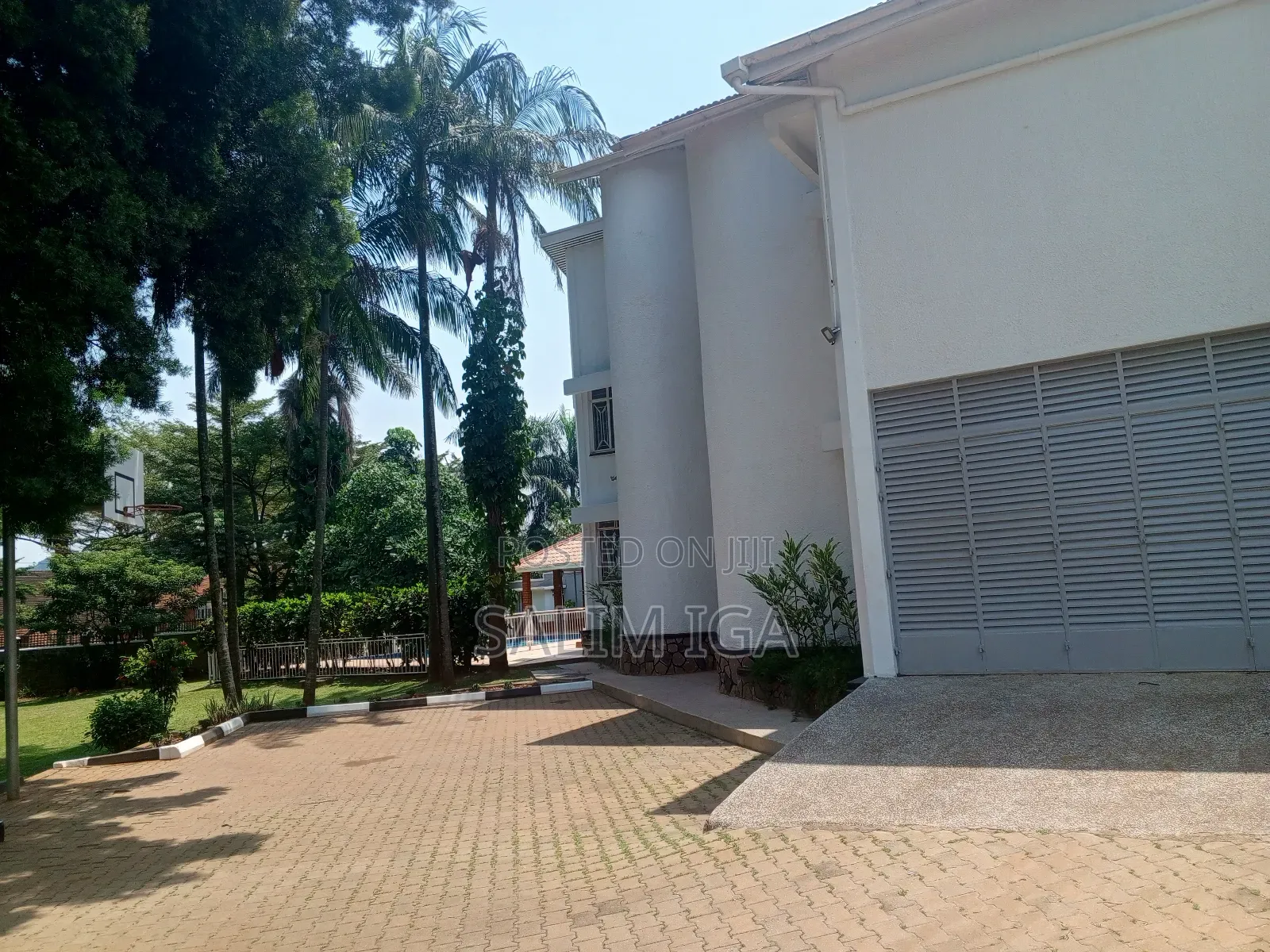 5bdrm Maisonette in Kololo Property, Central Division for rent