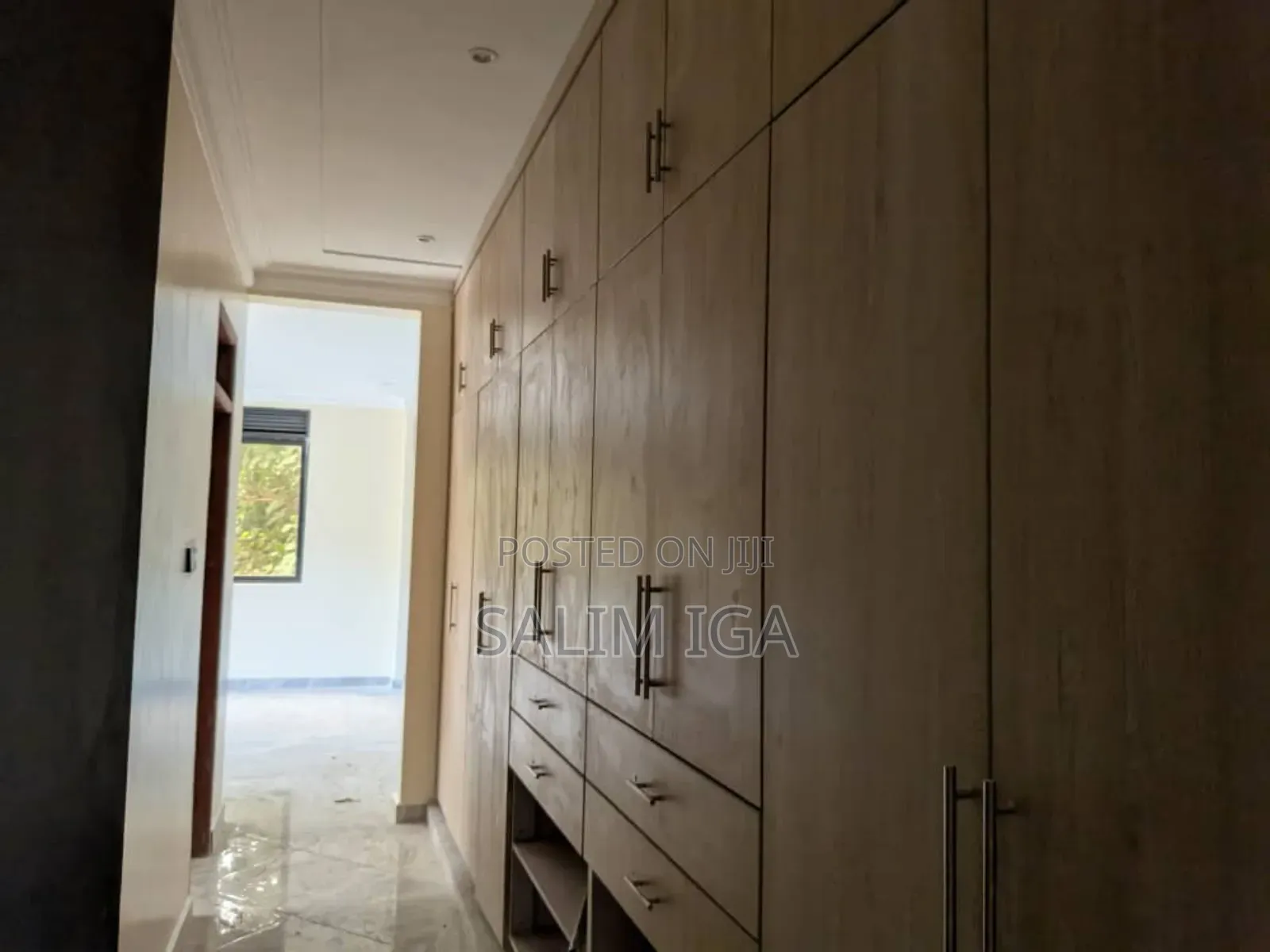 20bdrm Block of Flats in Kololo Property, Central Division for rent