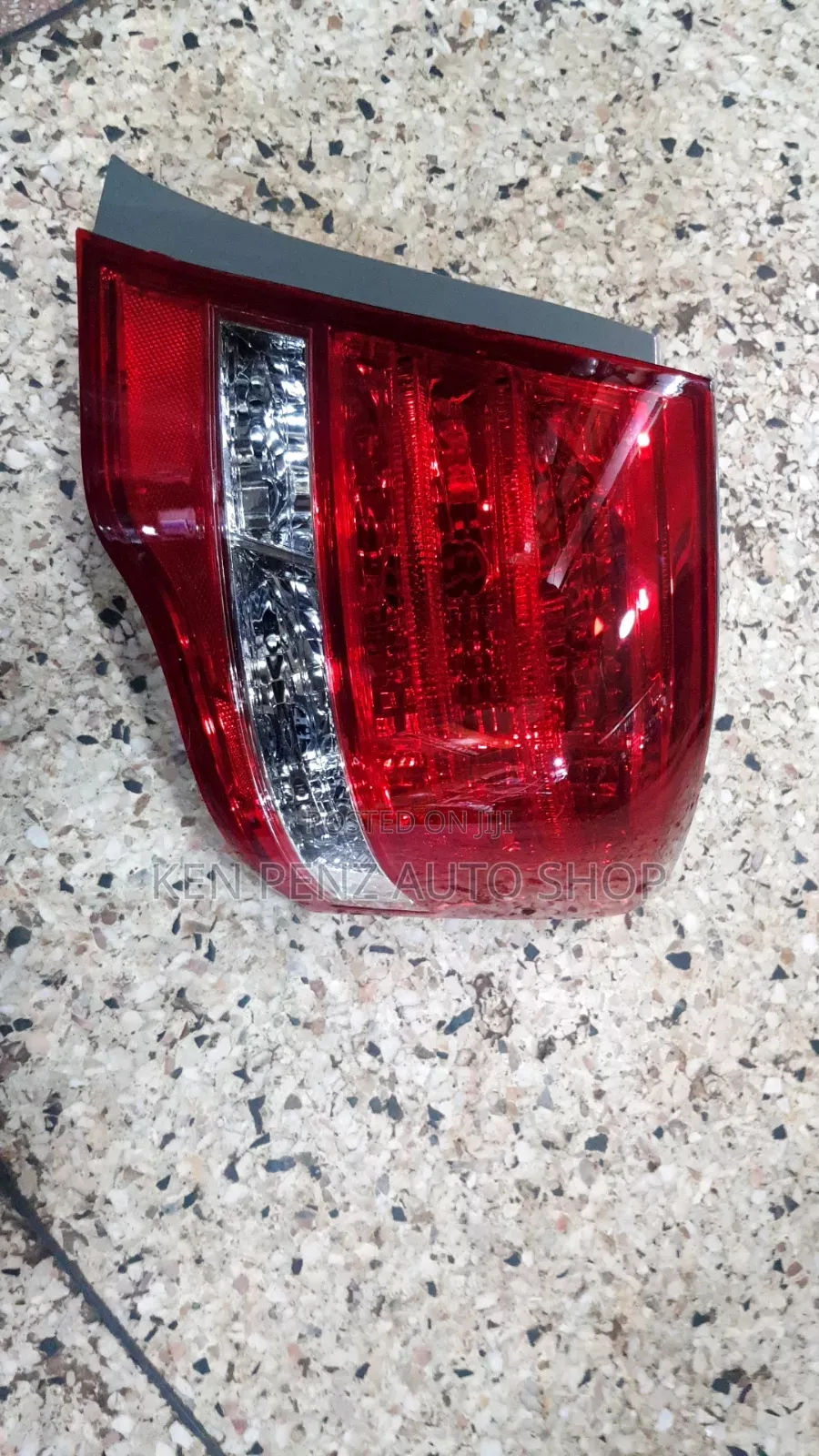 Toyota Axio 2006 Taillamps