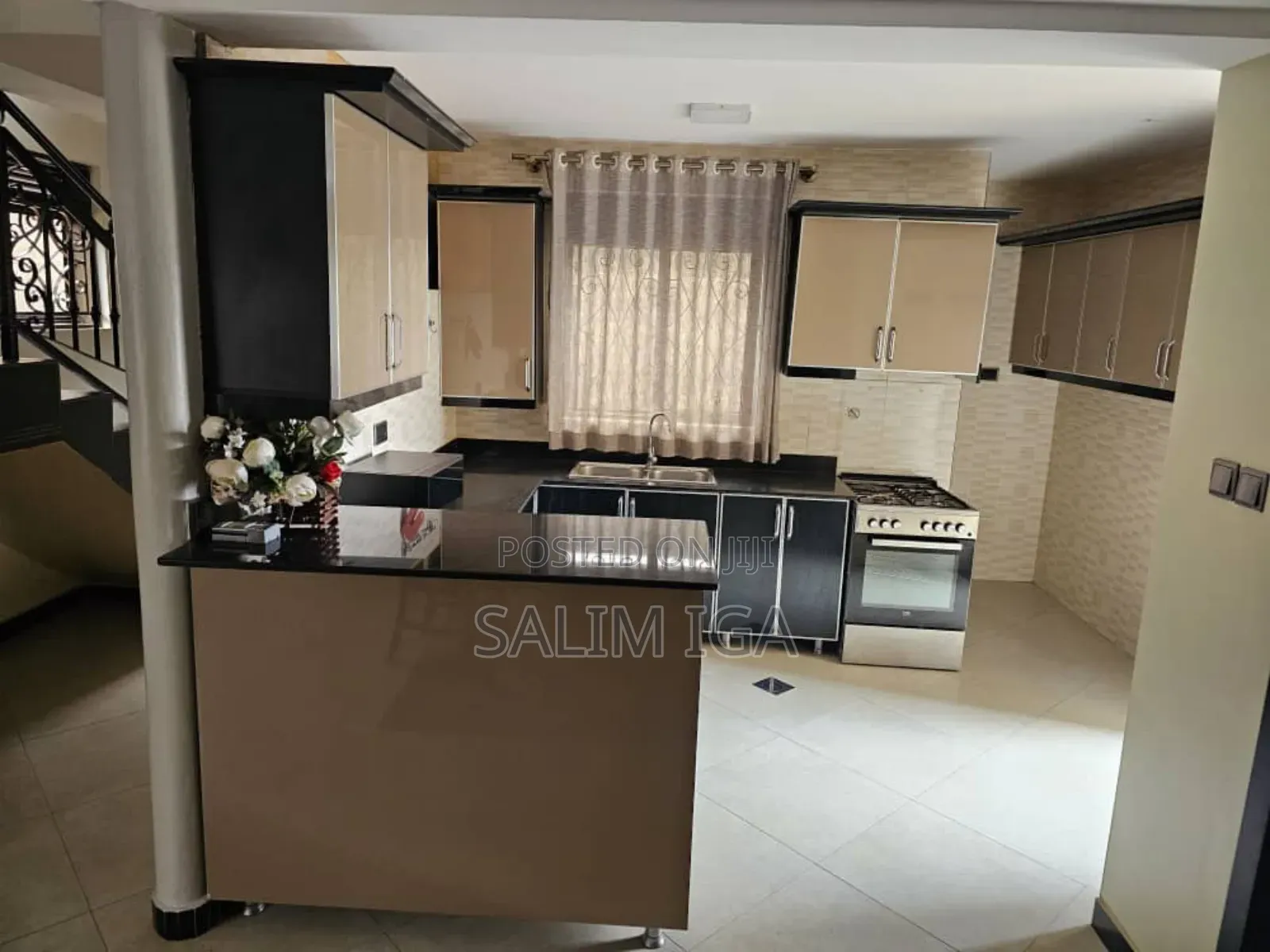4bdrm Duplex in Kololo Property, Central Division for rent