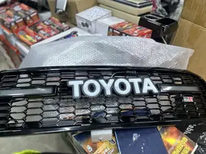 Toyota Cygnus Grill