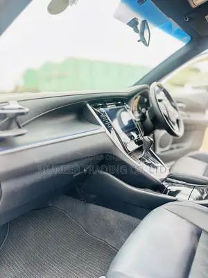 Toyota Harrier 2.0 2014 White