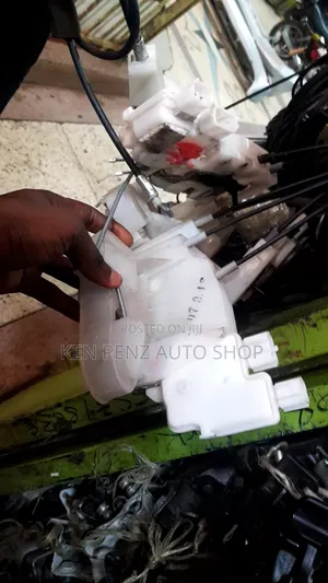 Door Lock Actuator Subaru Legacy B4