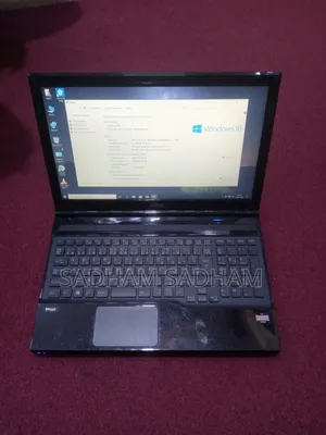 Laptop Fujitsu Lifebook AH502 8GB AMD HDD 750GB
