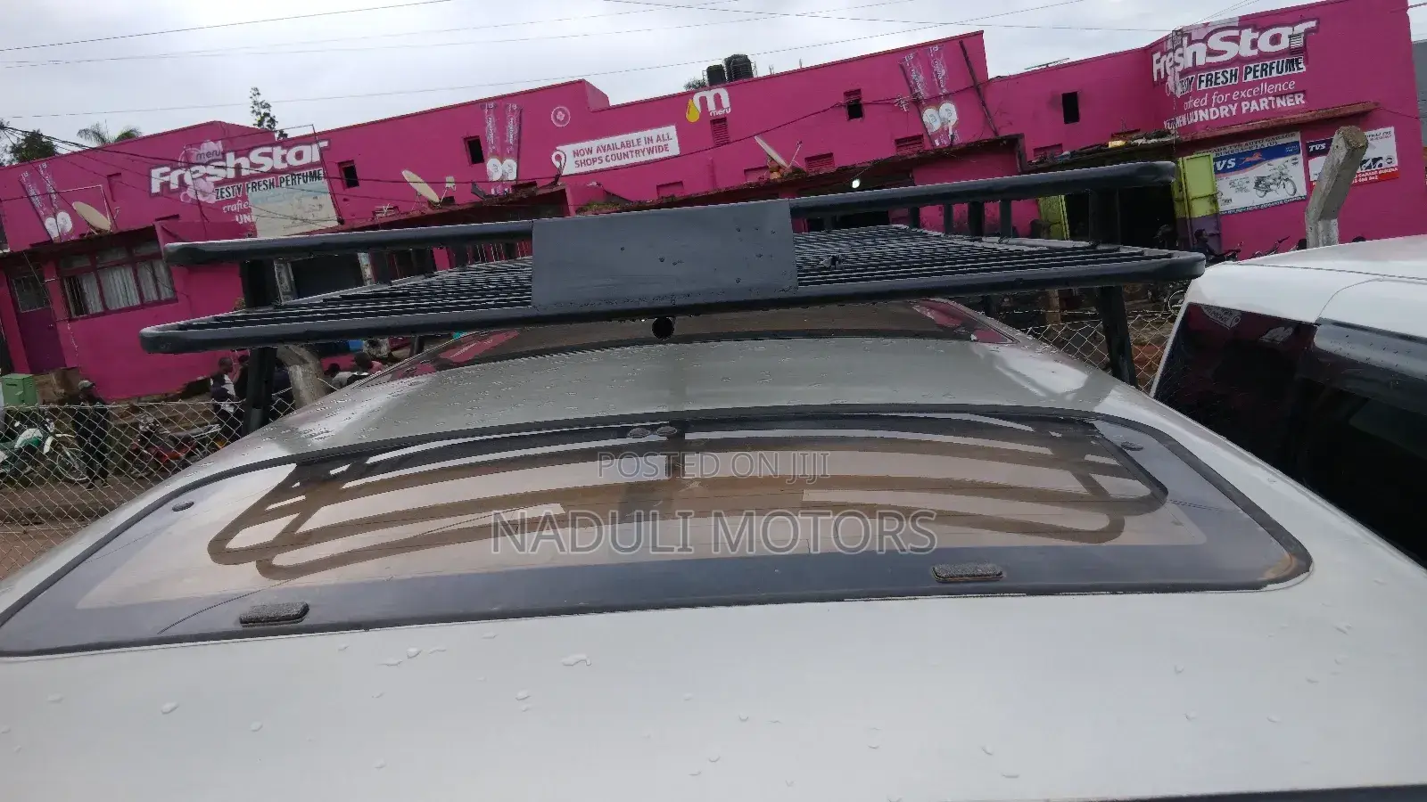 Toyota HiAce 2003 Silver