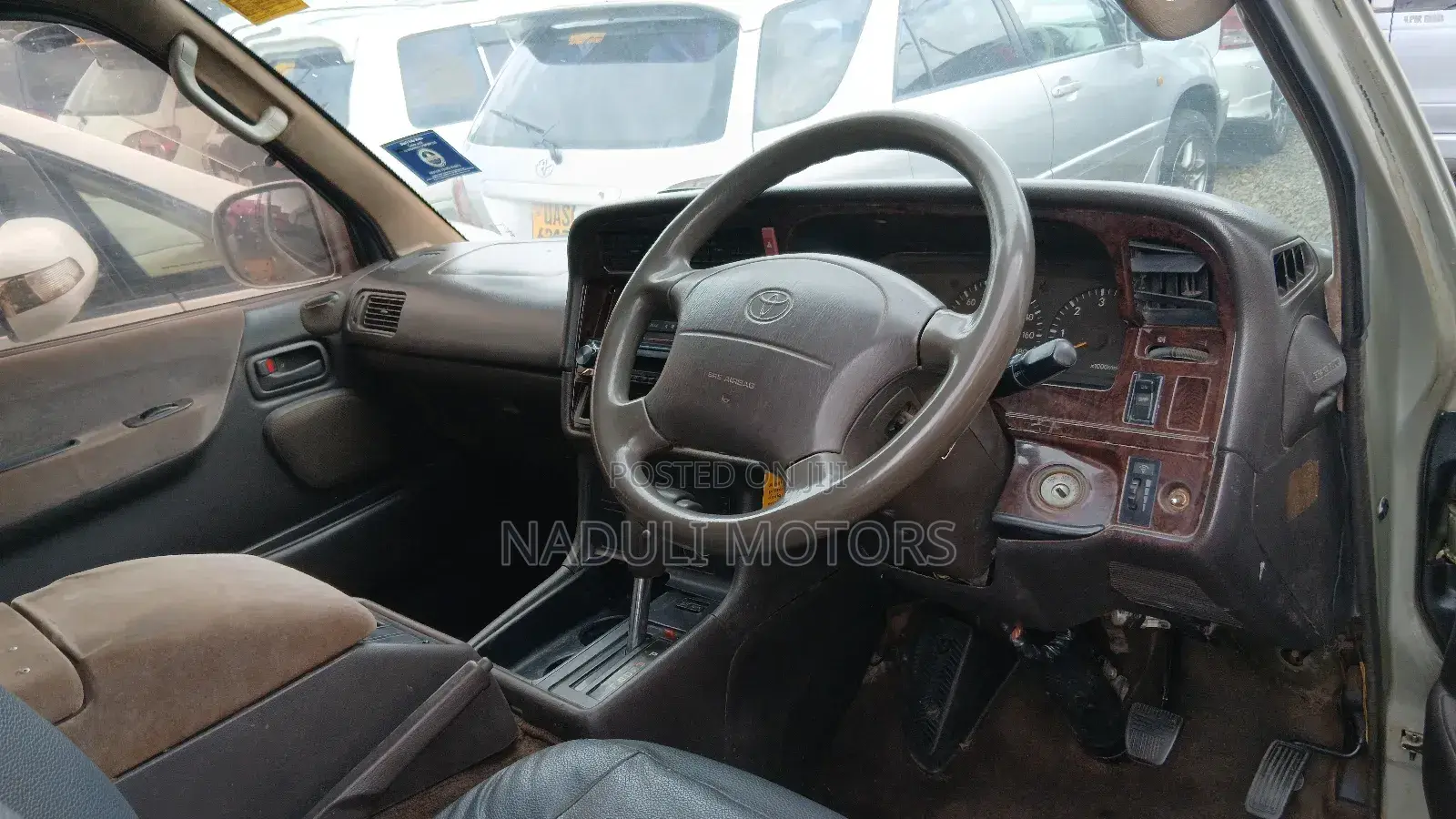 Toyota HiAce 2003 Silver