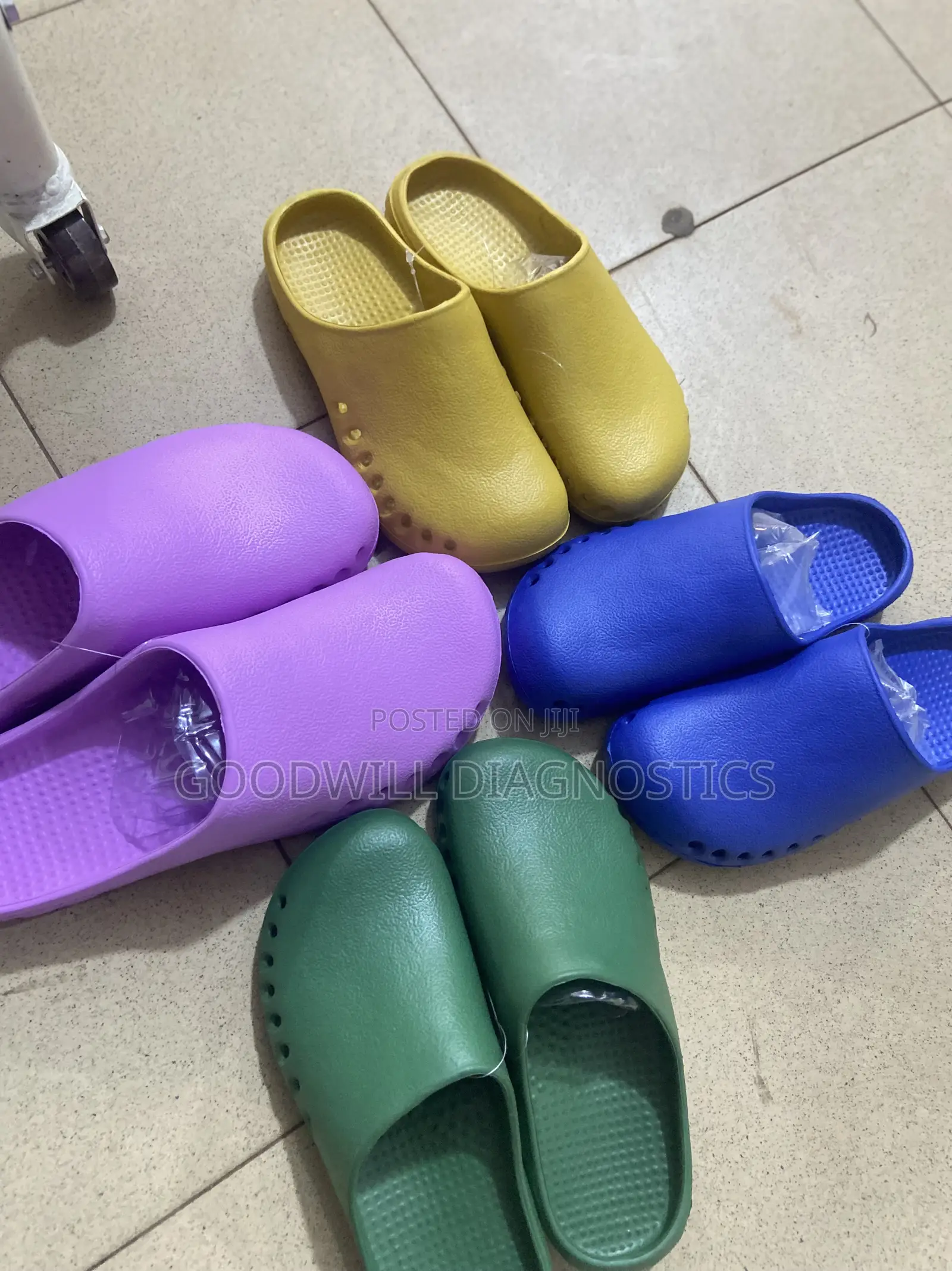 Medical Theater Crocs