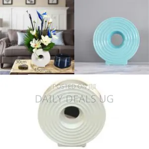 Ceramic Hollow Donut Flower Vase Set of 2, Off White