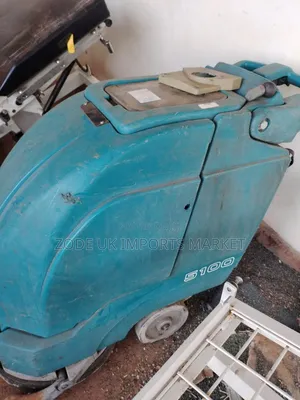 Tennant 5100 Floor Scrubber.