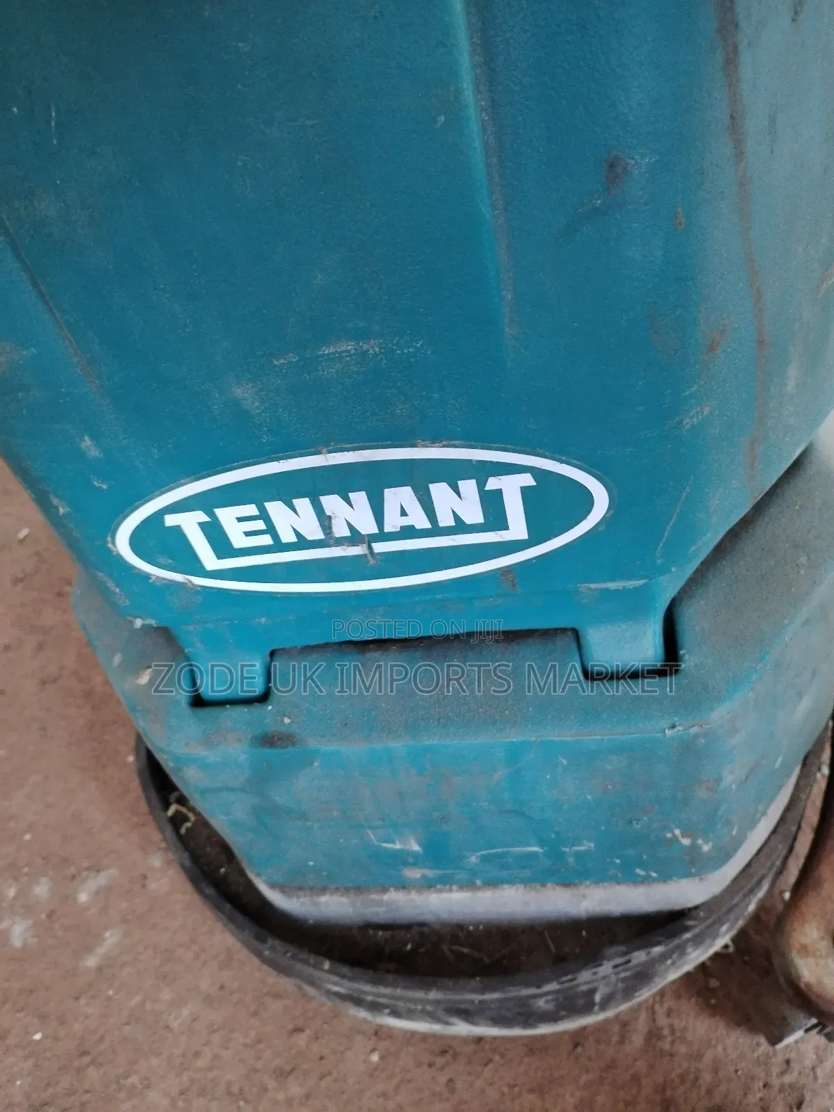 Tennant 5100 Floor Scrubber.