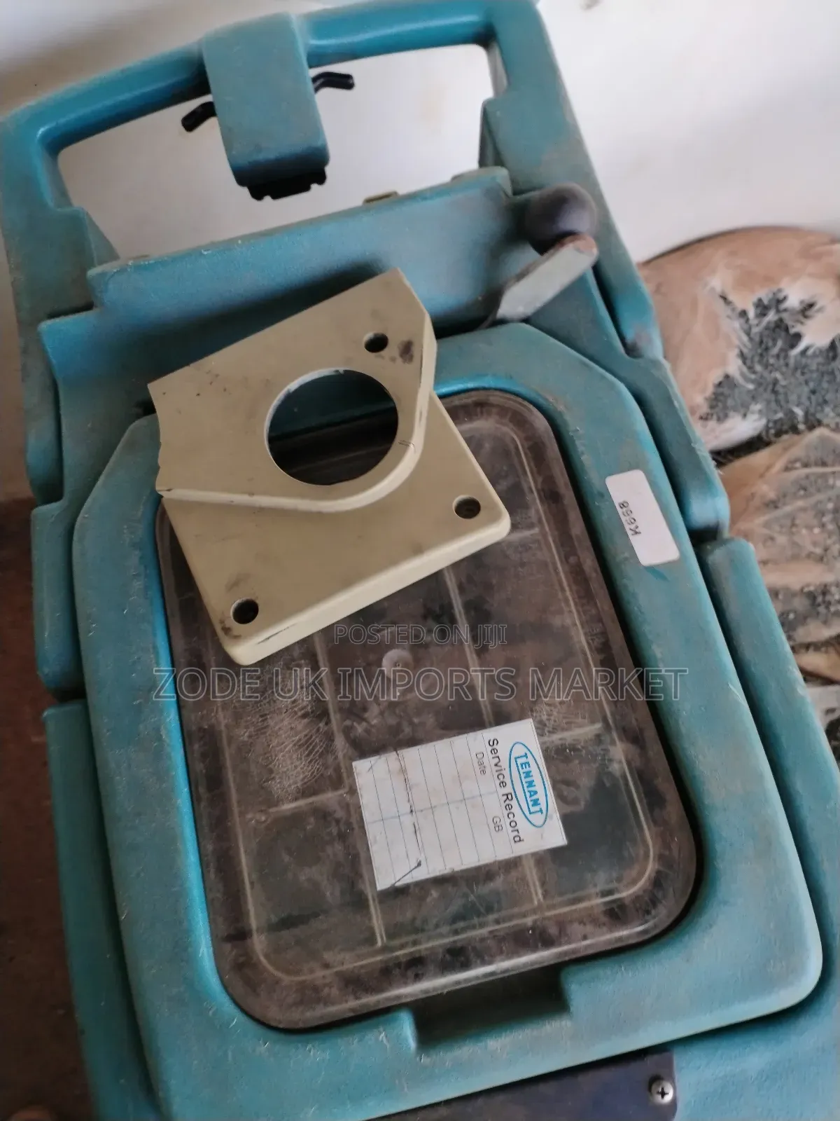 Tennant 5100 Floor Scrubber.