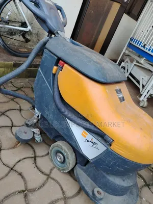 Taski Swingo 450 Floor Scrubber Dryer