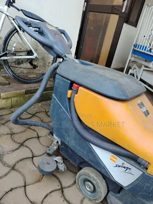 Taski Swingo 450 Floor Scrubber Dryer