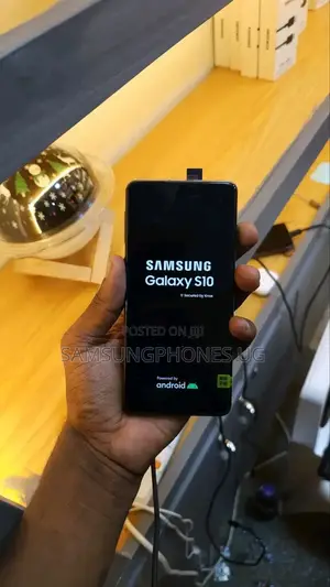 New Samsung Galaxy S10 128 GB White