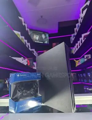 Used Playstation 4 Pro (Chipped) - Massive Bundle! 18 Games + 2 Pads