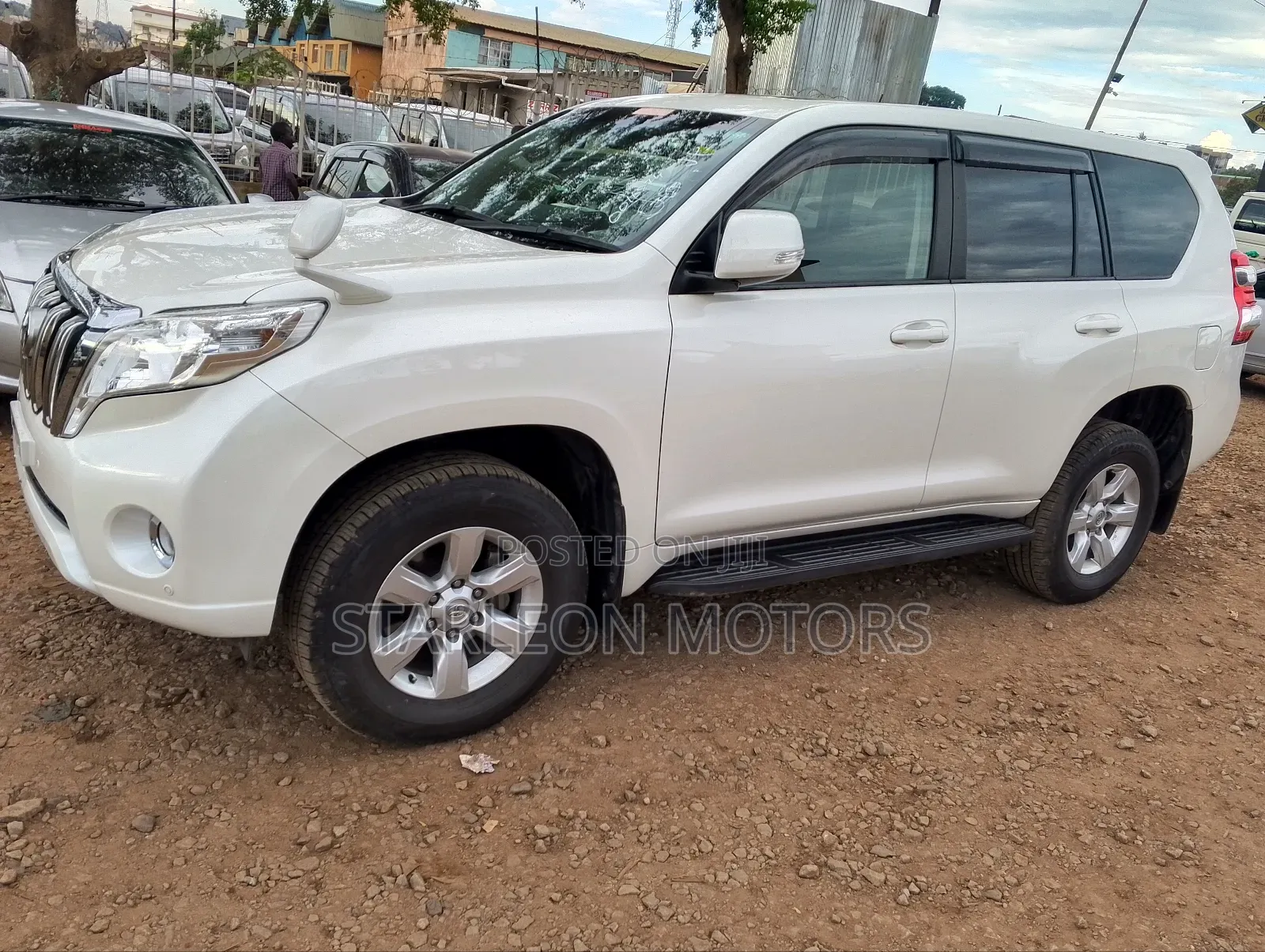 Toyota Land Cruiser Prado 2016 White