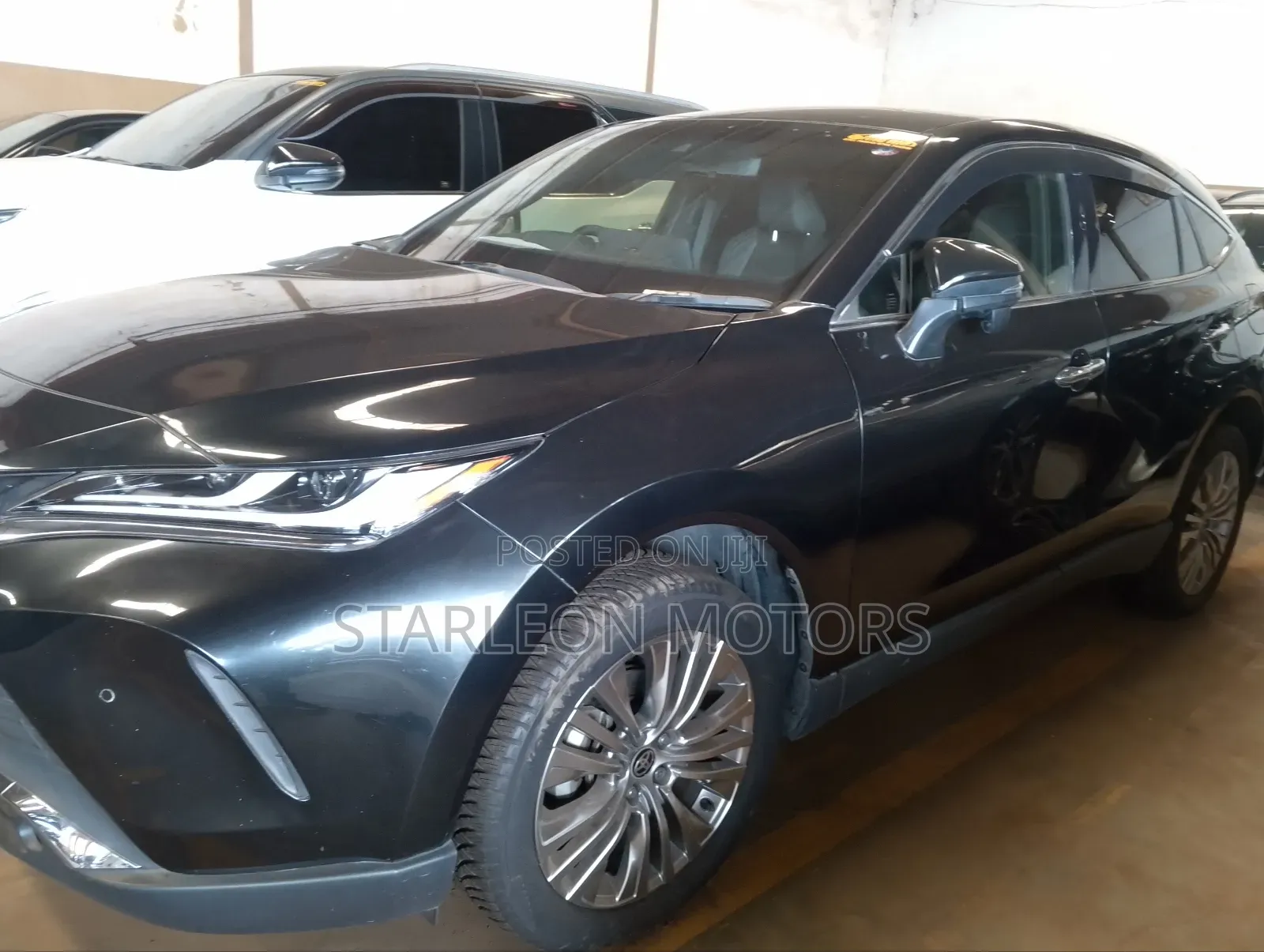 Toyota Harrier 2.5 Hybrid 2020 Black