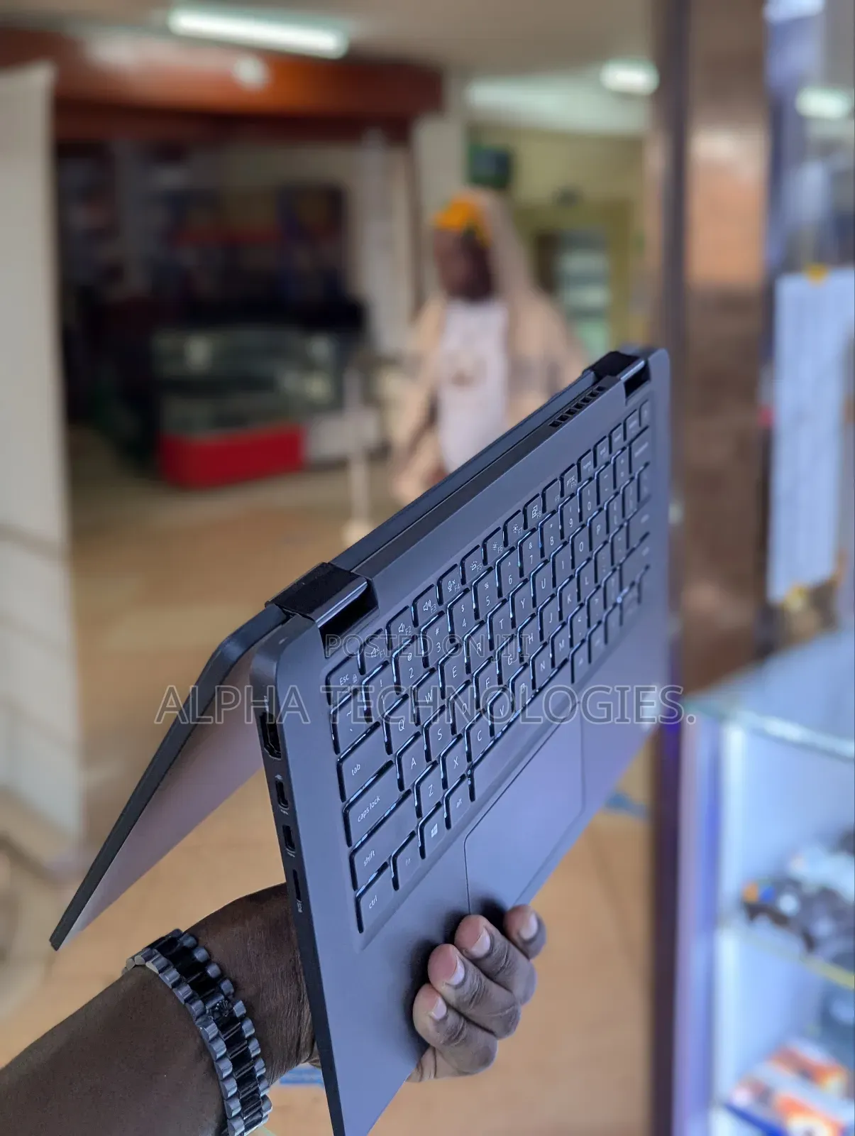 Laptop Dell Latitude 5300 16GB Intel Core I7 SSD 512GB