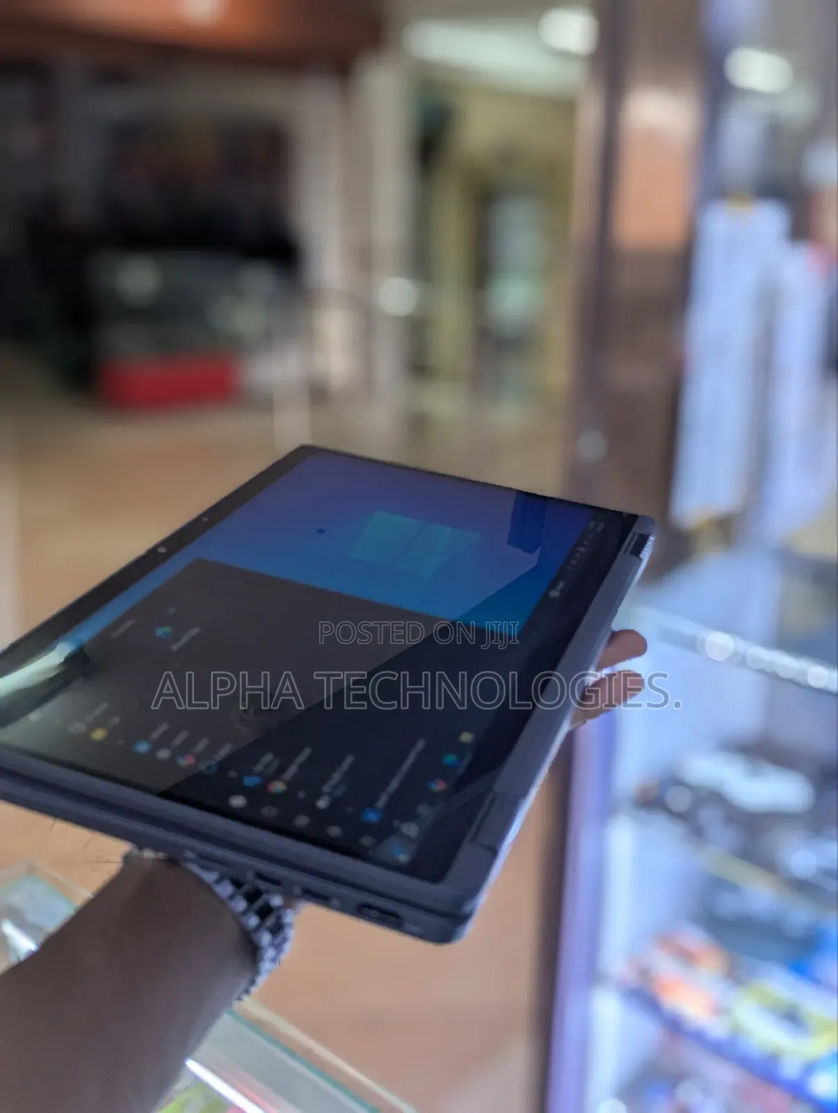 Laptop Dell Latitude 5300 16GB Intel Core I7 SSD 512GB