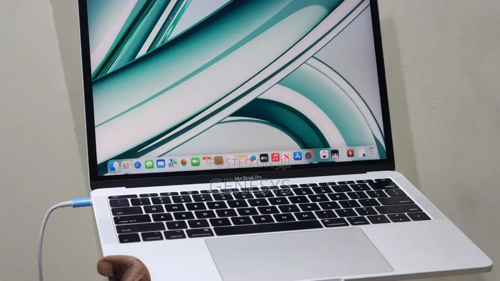 Laptop Apple MacBook Pro 2017 16GB Intel Core I7 SSD 512GB