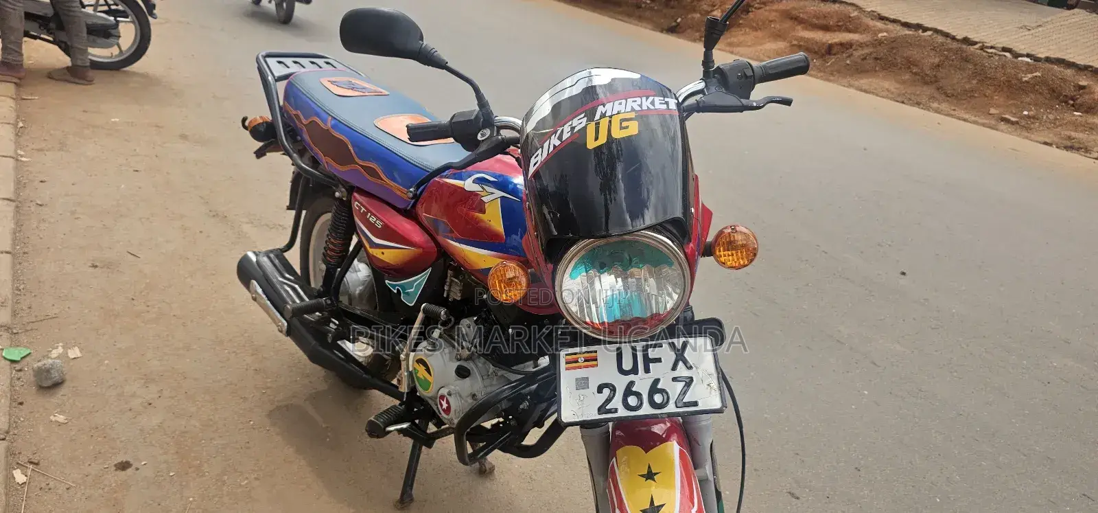 Bajaj Boxer 125 2023 Red