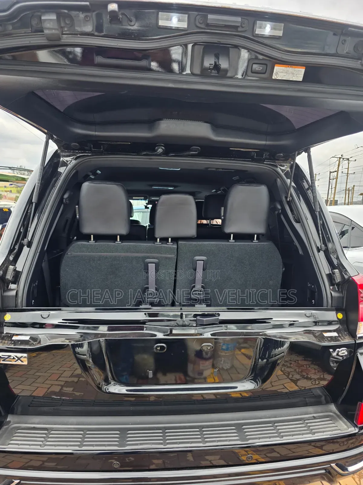Toyota Land Cruiser 4.6 V8 ZX 2018 Black
