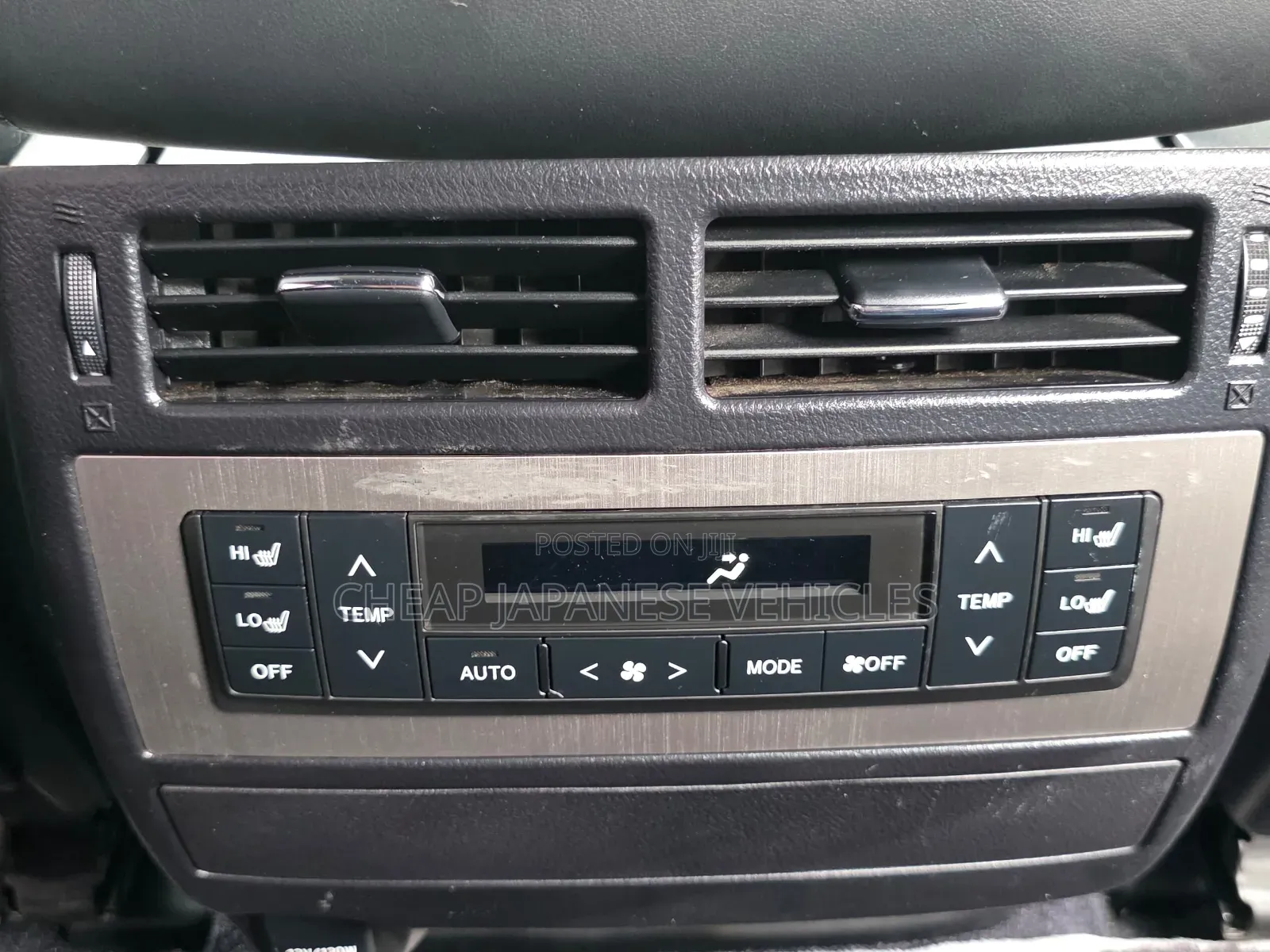 Toyota Land Cruiser 4.6 V8 ZX 2018 Black