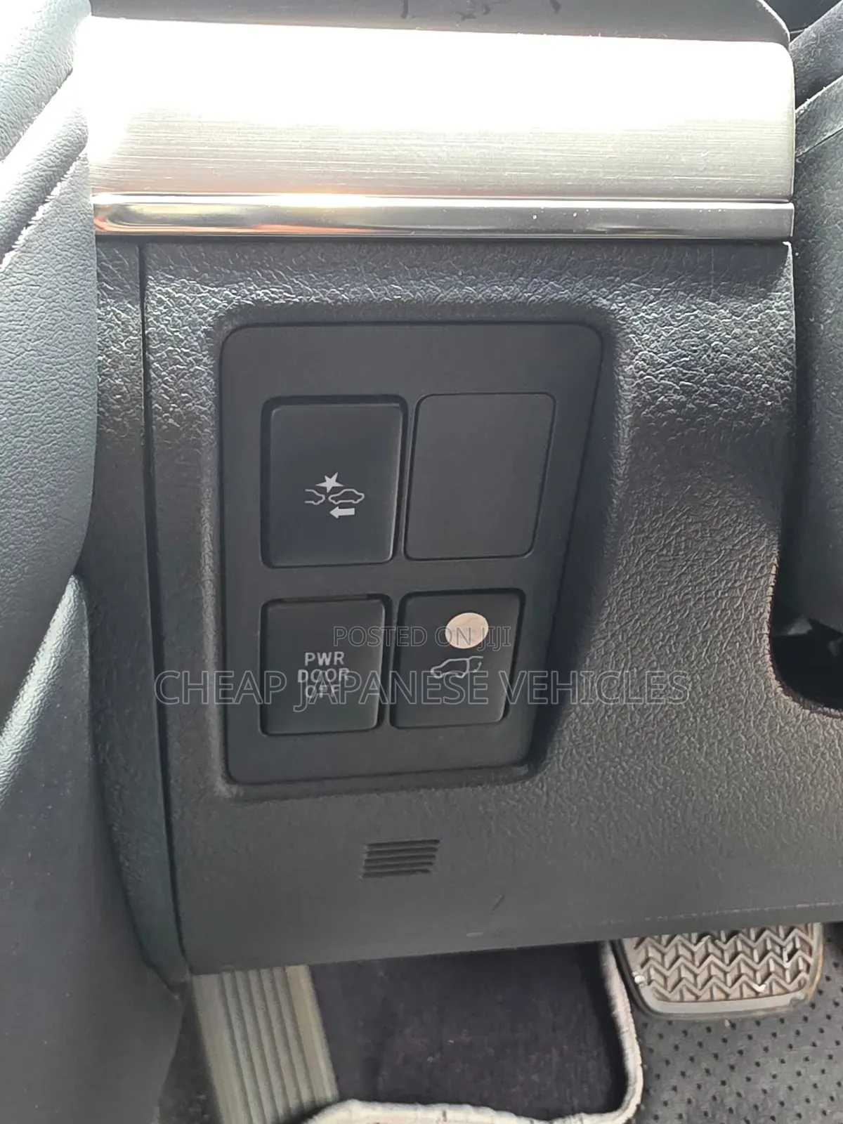 Toyota Land Cruiser 4.6 V8 ZX 2018 Black