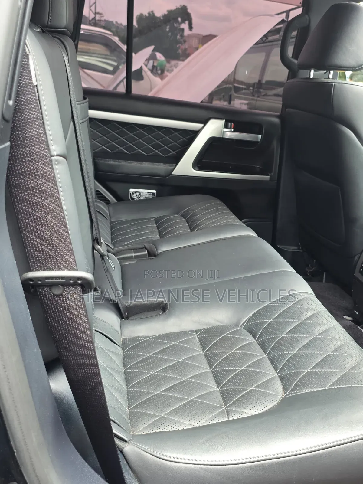 Toyota Land Cruiser 4.6 V8 ZX 2018 Black