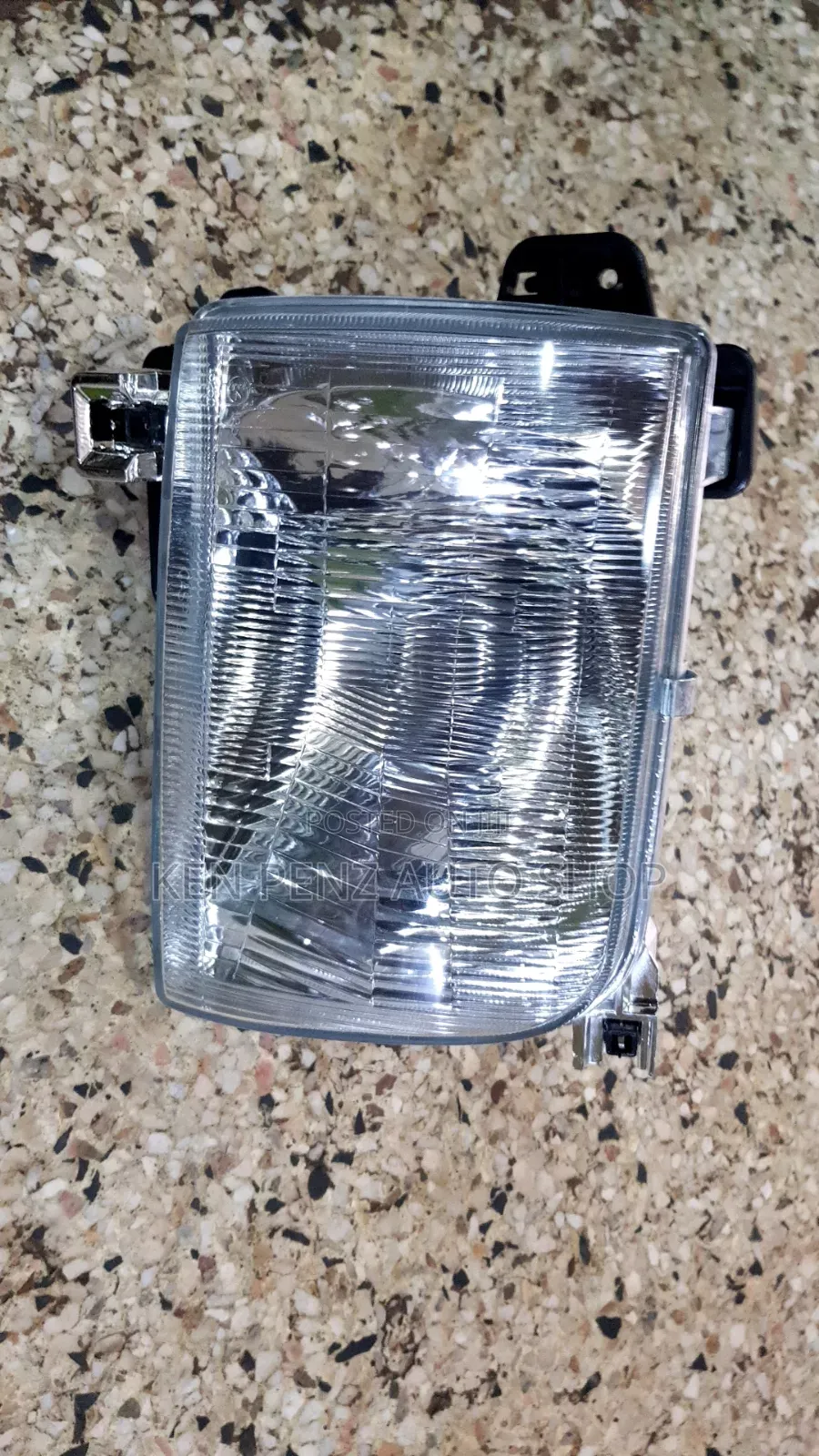 Nissan Hardbody Ordinary Headlamp ( Glass)