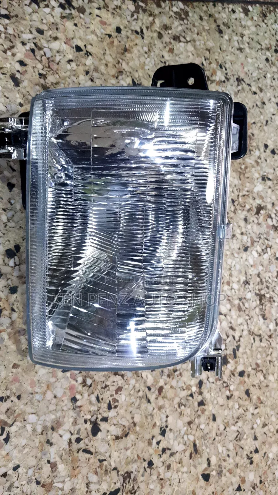 Nissan Hardbody Ordinary Headlamp ( Glass)