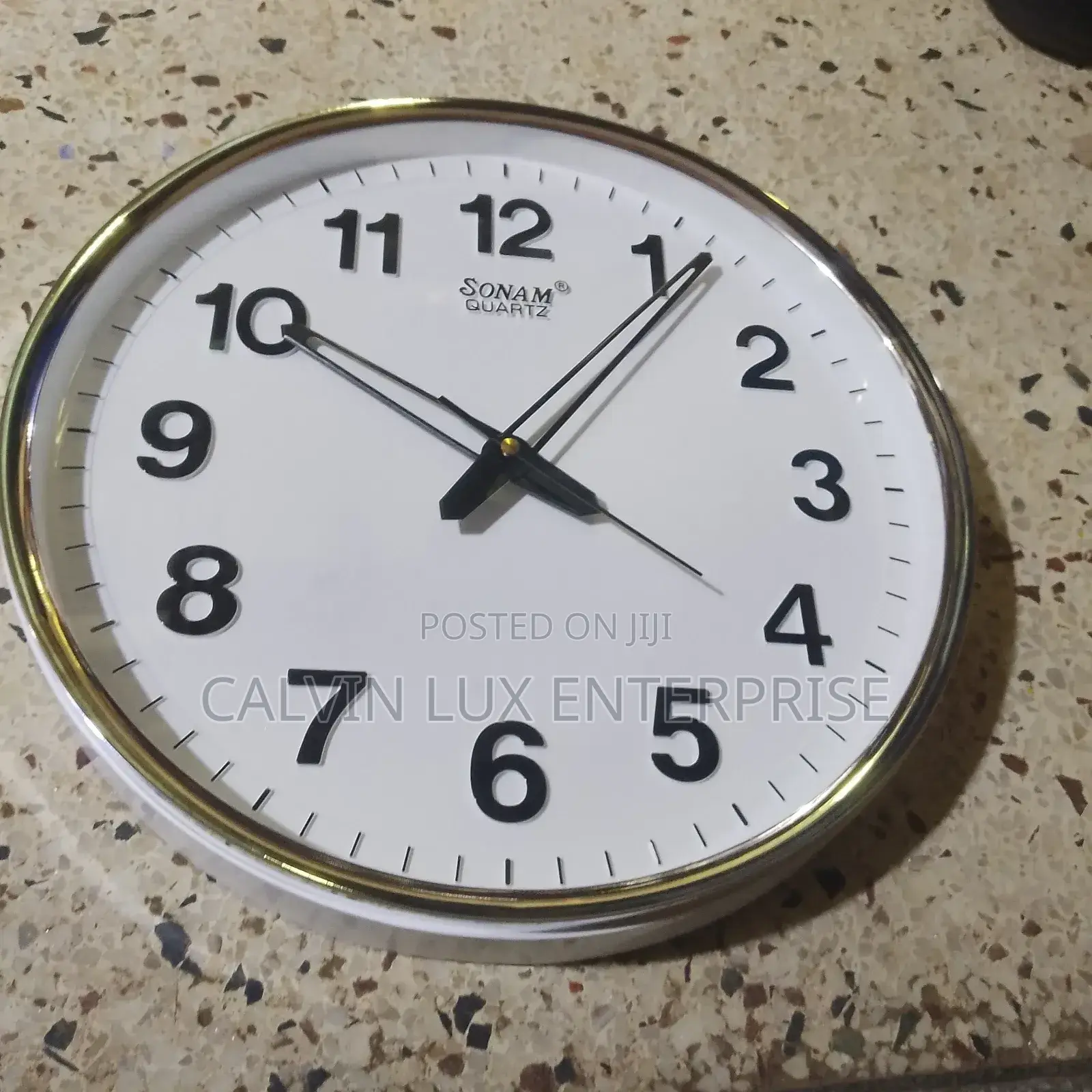 Wall Clock 35cm Sonam