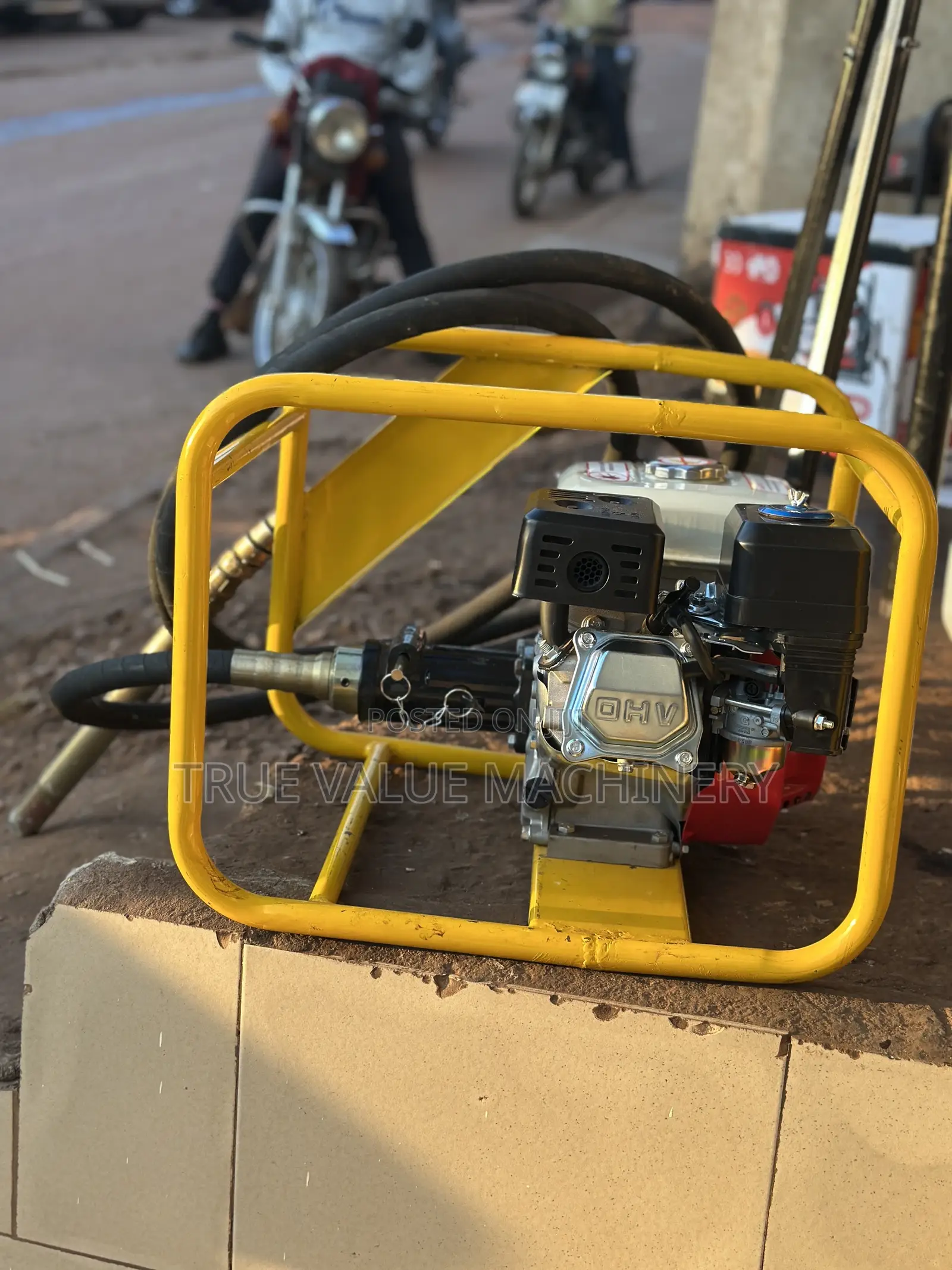 Vibrator Machine Honda With Poker