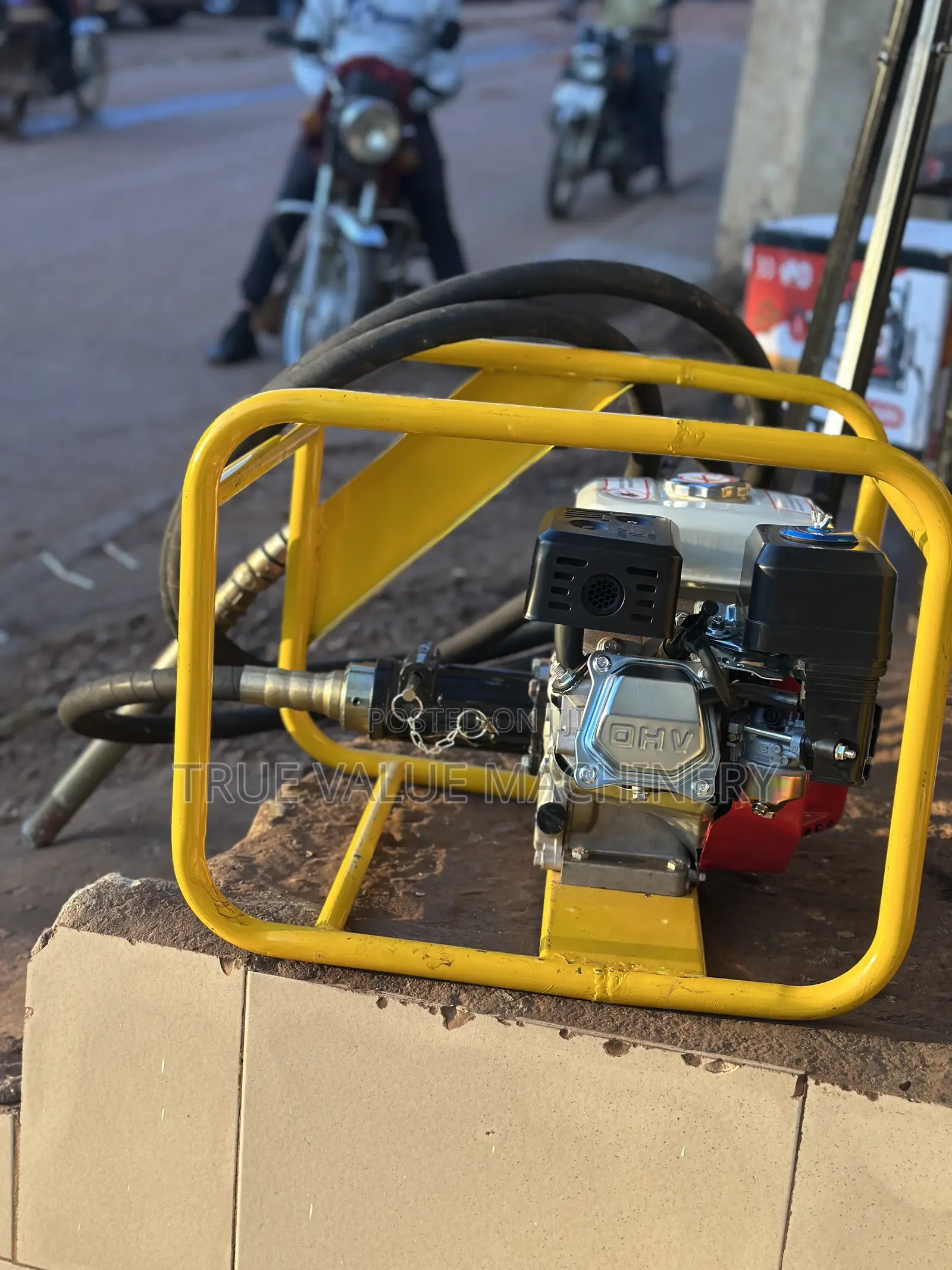 Vibrator Machine Honda With Poker