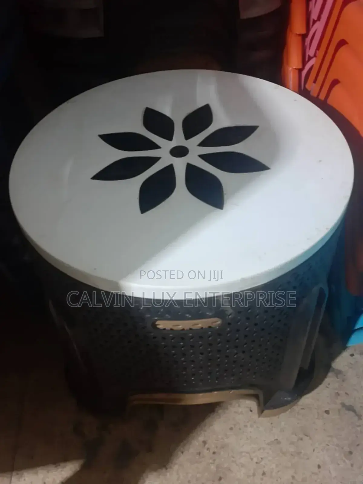 Plastic Round Table