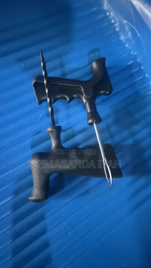 Plastic Tools for Tyre Repair