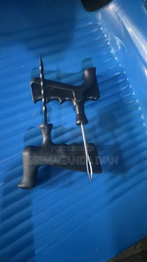 Plastic Tools for Tyre Repair