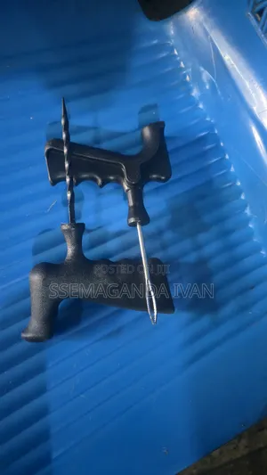 Plastic Tools for Tyre Repair