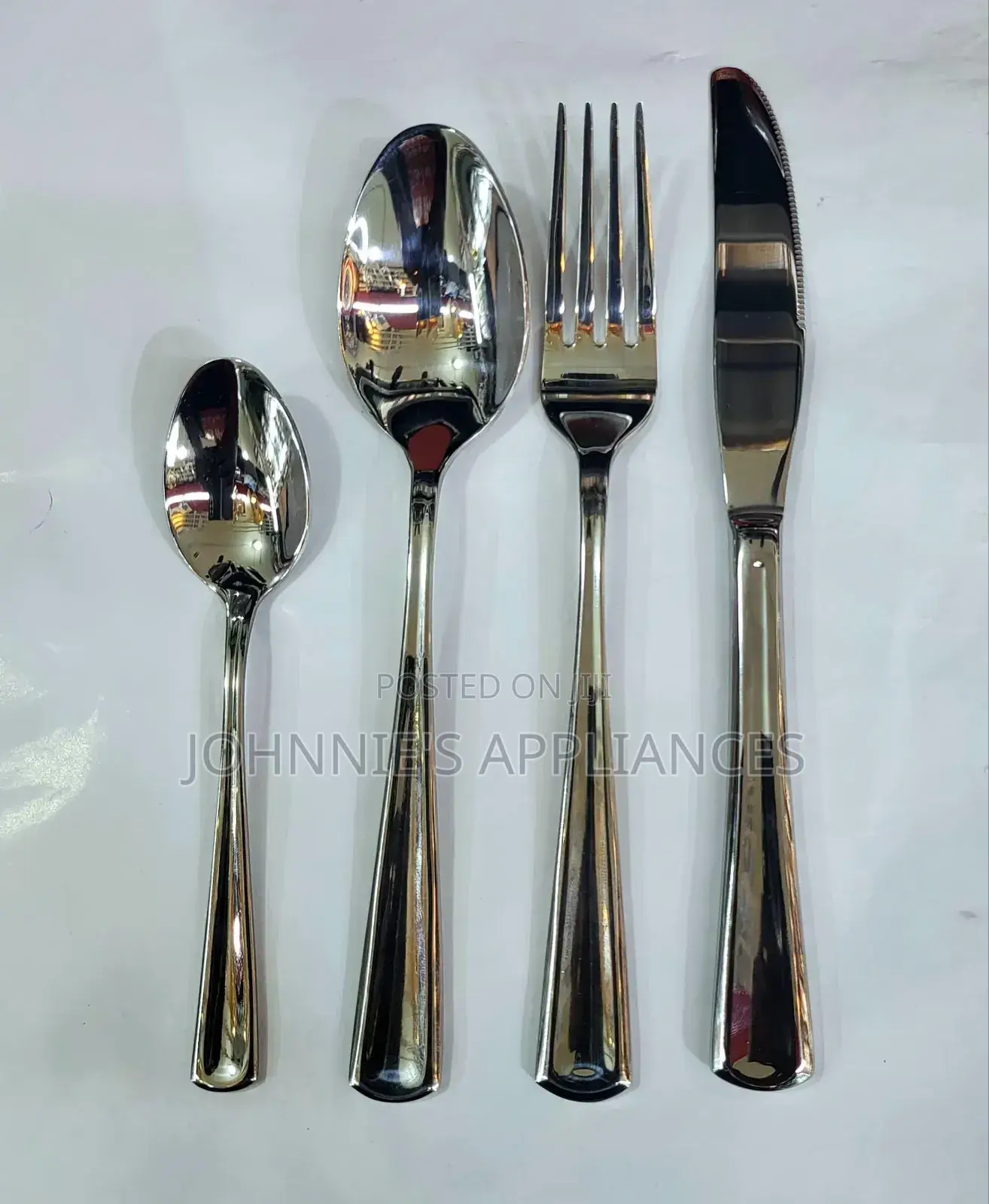 24pics Strong Stainless Steel Cutlery Set