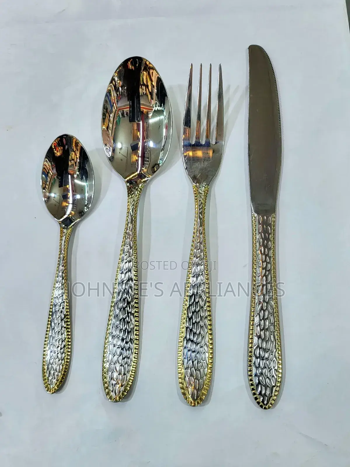 24pics Strong Stainless Steel Cutlery Set